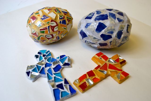 mosaic eggs and crosses finished Mosaic eggs and crosses